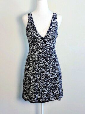 WHITE FOX Women's Sleeveless Mini Dress  Size M  Navy with White Floral Print